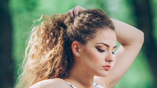 Hairstyles For Tangled Curly Hair Spadai Magingii  Hairstyles For Tangled Curly Hair Spadai Magingii