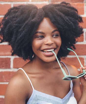 Should You Oil Your Roots or Your Tips? This is How to Figure it Out!