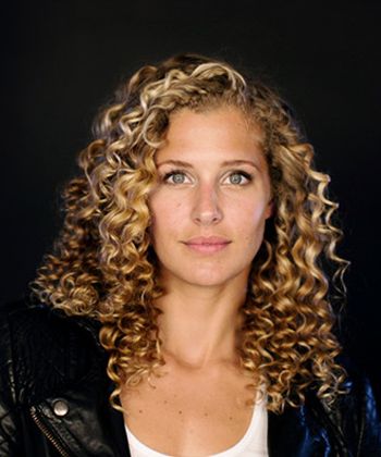 What Olympic Snowboarder Lindsey Jacobellis Uses on Her Curly Hair