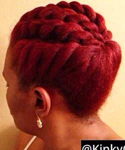 This Heatless Updo Will Wow at Your Holiday Party