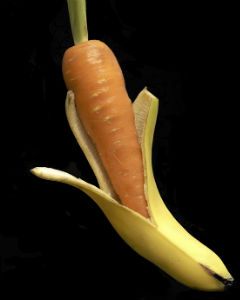 DIY Banana Carrot Mask for Dry Scalp & Hair