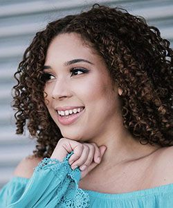 6 Afro Latina Beauty Bloggers You Need to Follow
