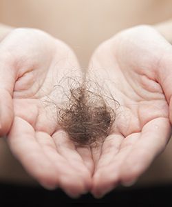 Hair Loss vs. Hair Breakage: What Do YOU Have?