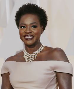 Viola Davis SLAYED The Oscars Red Carpet Last Night