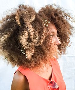 How to Get This Amazing Hair Color - And Keep Your Fluffy, Healthy Curls