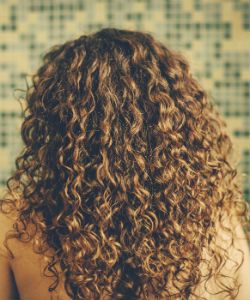 How to Make Your Own 100% Organic Curl Enhancing Gel