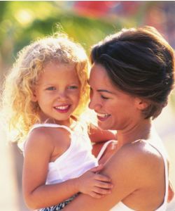 5 Bonding Activities for Curly Mommy & Daughter