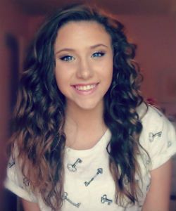 Emily Grace's #NaturallyCurly Guru Tag