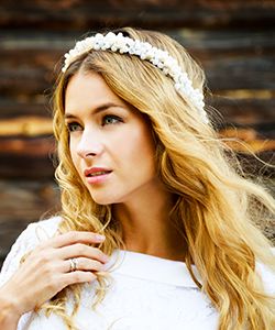 These Accessories and Hairstyles Cause Breakage