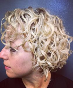 This Top Curly Hair Artist Calls Curls A 'God-Given Blessing'