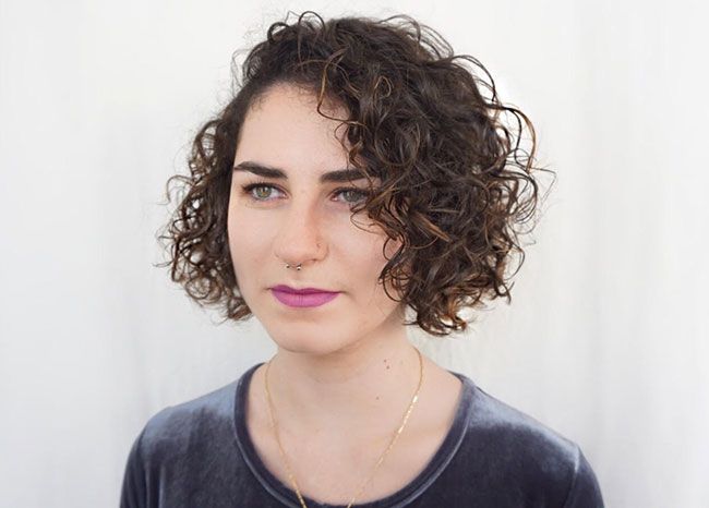 Haircuts For Women With Curly Hair