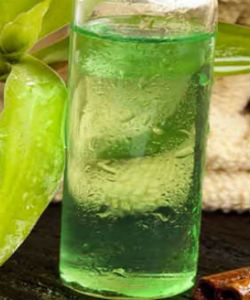 Tea Tree Oil: The Cure-All for Your Problem Hair & Skin