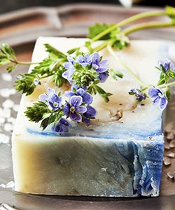 Why This DIY Shampoo Bar Is Better Than Your Shampoo