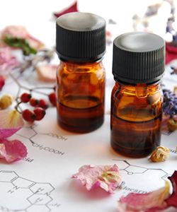 DIY Castor Oil Leave-In Conditioner & Detangling Spray (That Doesn't Smell)