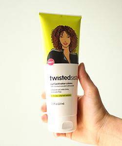 I Tested a Curl Activating Crème On My Wash and Go Day: Here's What Happened