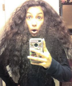 This Is How You Finger Detangle Long Curly Hair