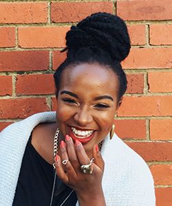 "My Hair Always Looks Dry" - Here's How to Make it Moisturized & Shiny