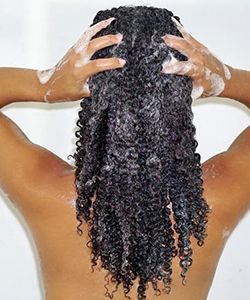 How to Use Dandruff Shampoo - Without Drying Out Your Hair