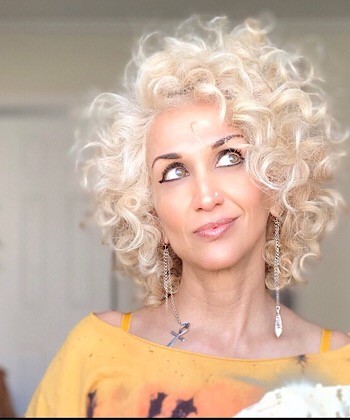Texture Tales: Leila on How She Repaired her Bleached Wavy Hair