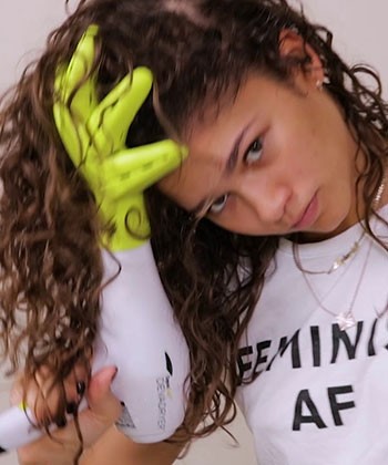 Zendaya Shares Her Curly Hair Routine