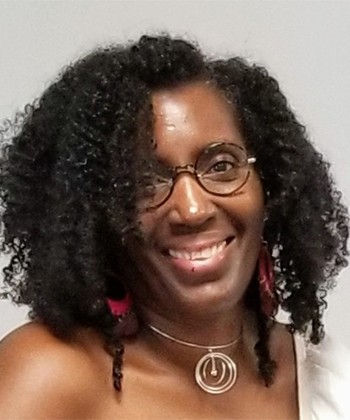 Texture Tales: Felicia Shares Her Natural Hair Journey and Tips for a Healthy Hair Routine