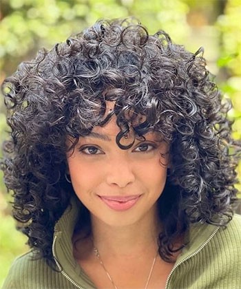 20 Curly Haircuts Trending for Spring