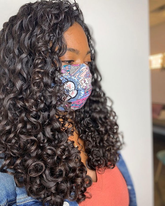 long-curly-layers-haircut-13
