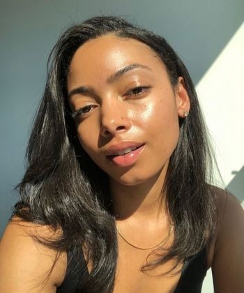 Top 10 Tips to Straighten Curly Hair Without Frizz