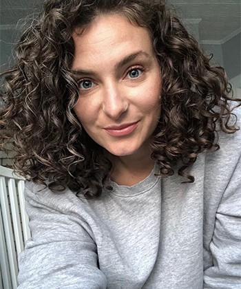 6 Ways to Stay Flake Free and Prevent a Dry Scalp During the Fall