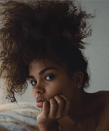 Your Bedroom Is Breaking Your Hair! Here’s How to Fix That