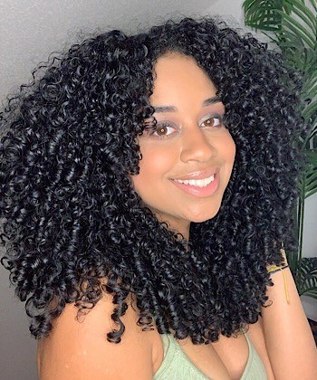 Texture Tales: Araya Shares Her Hair Holy Grails for Poppin Curls