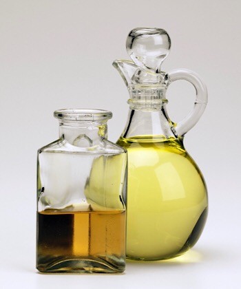 How I Use Oil in my Type 4 Natural Hair Care Regimen