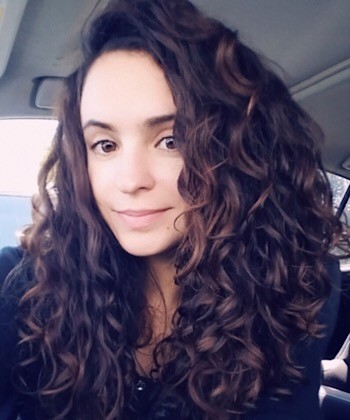 Texture Tales: Romina on Accepting Her Curls & Loving Herself