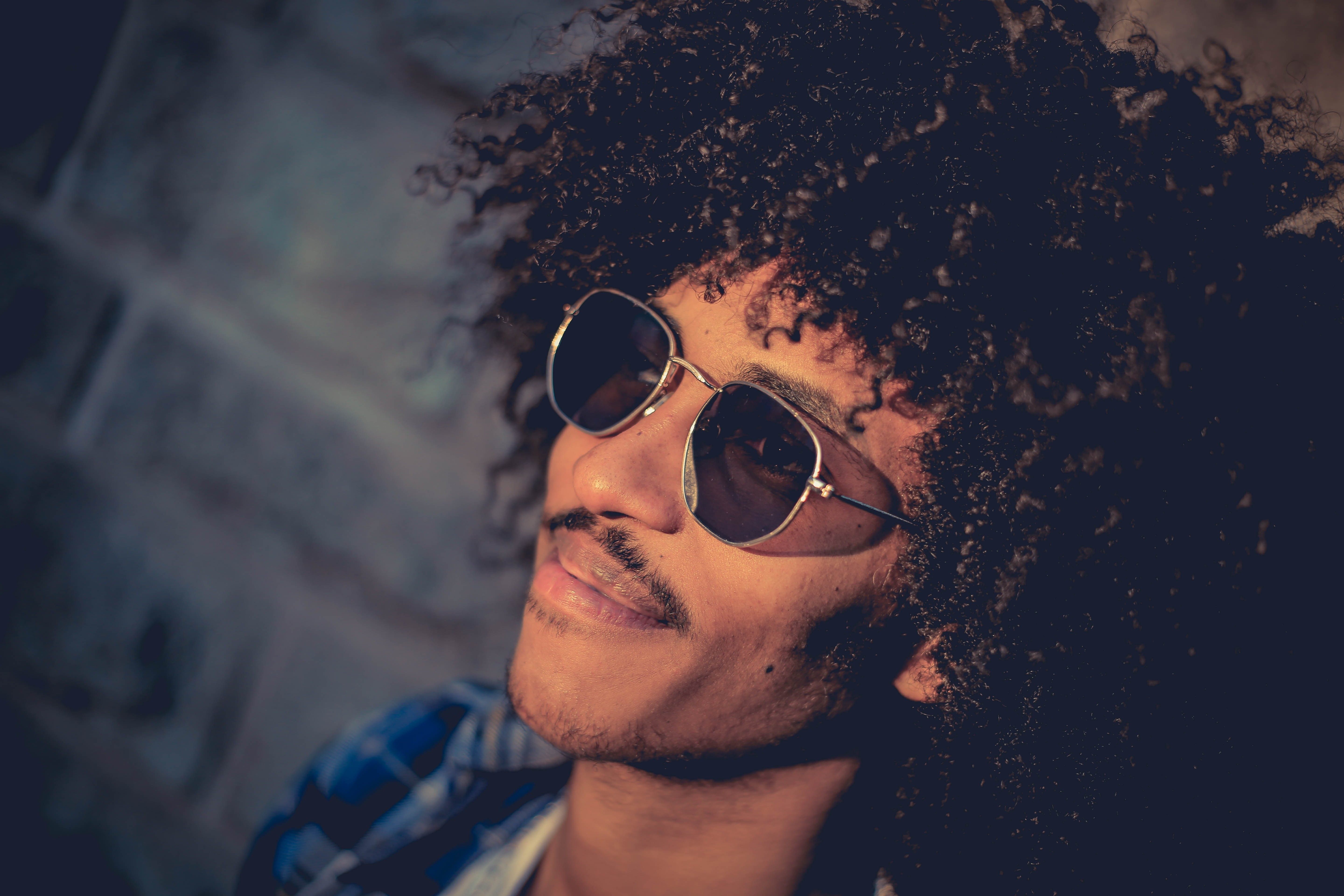 gift-habeshaw-1256903-unsplash
