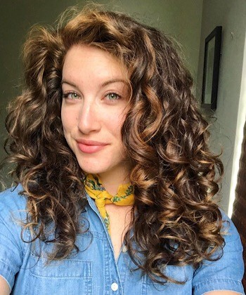 3 Techniques to Refresh Naturally Curly Hair to Extend Washday