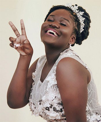 How to Wear Your Hair Curly On Your Wedding Day