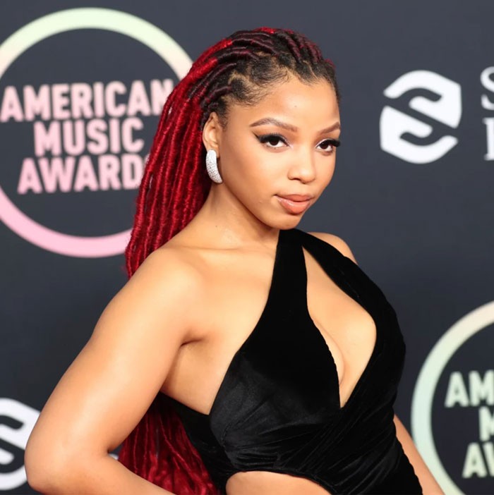 red-Faux-Locs