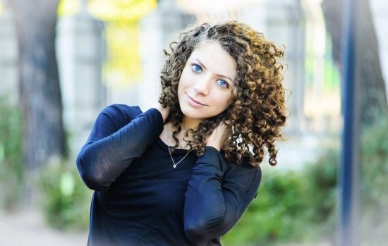 Sunny Day in Spain Sunny Day in Spain 3c Out & Loose Wash and Go hair curl 3c lindsey cohen spain shea moisture enhancing smoothie condition